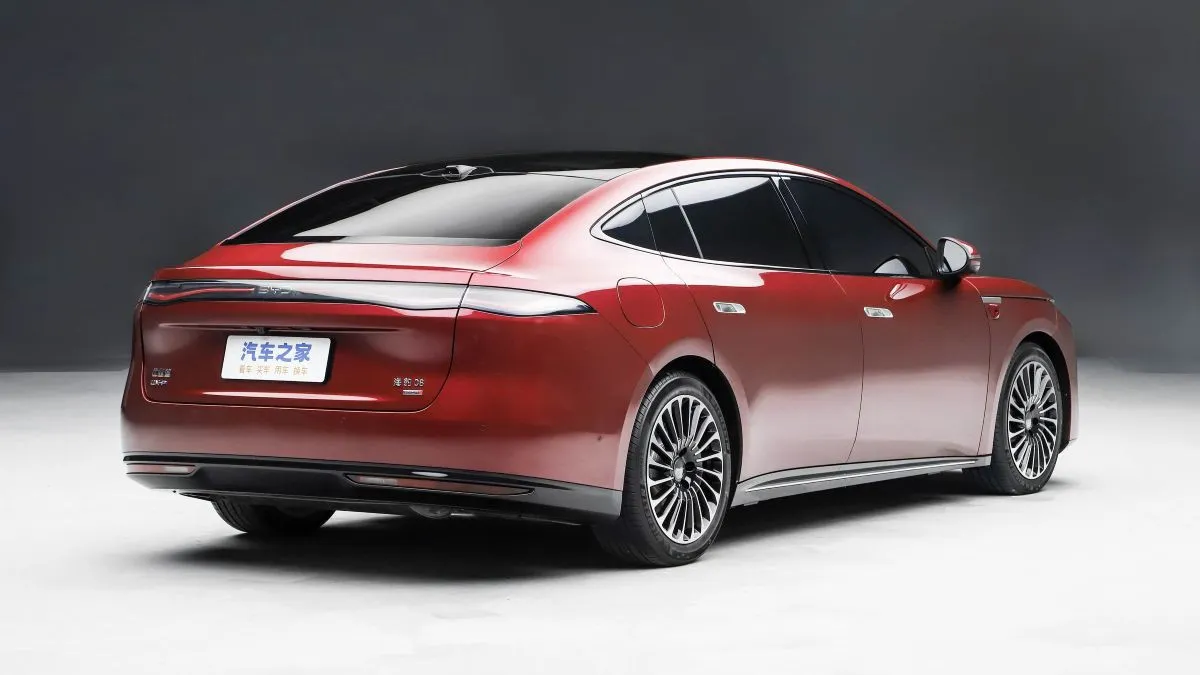 Флагманский «тюлень» BYD Seal 08 рассекречен в Китае