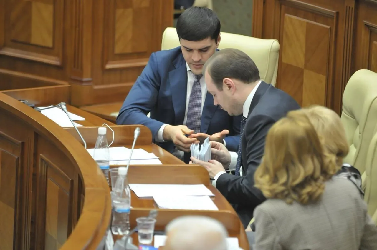 Слусарь: Хочу познакомить вас с "борсеткой" Плахотнюка и партнером PAS