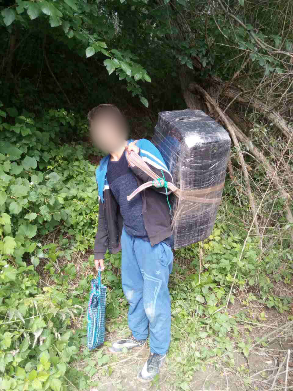 Minori implicați în activități de contrabandă cu țigări și încălcare a regulilor de circulație rutieră