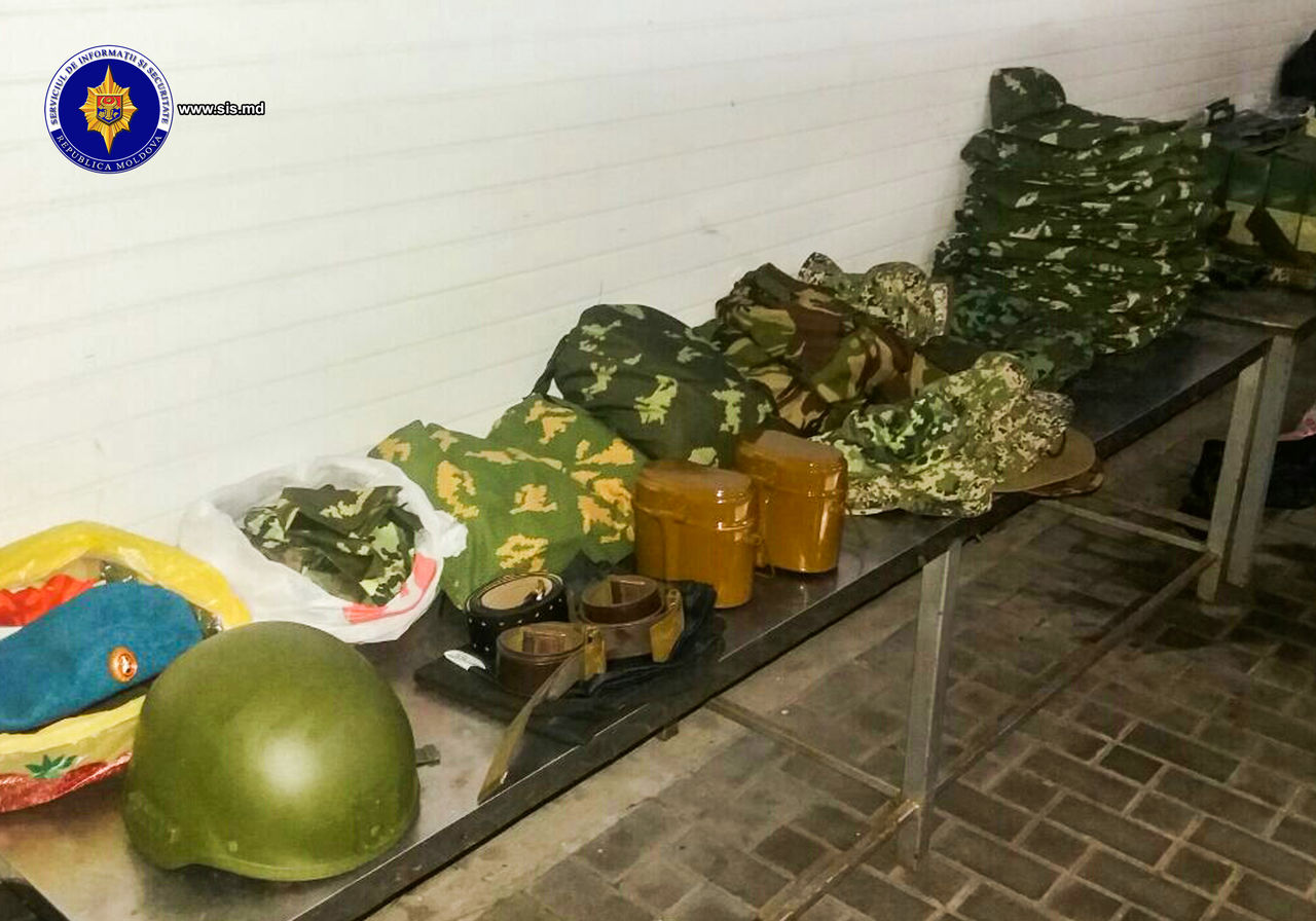 На молдо-румынской границе задержана партия военного обмундирования
