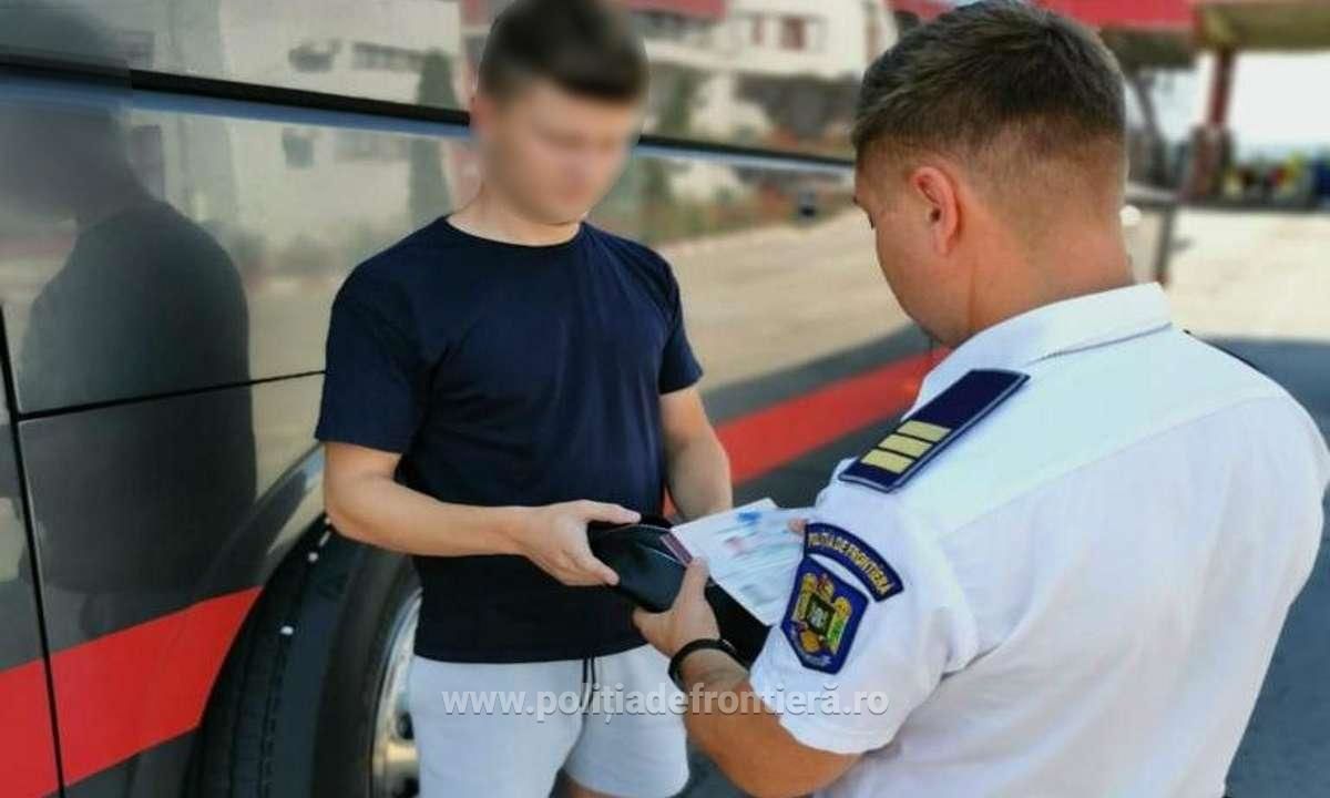 В Румынии на границе у молдаванина изъяли поддельный паспорт и водительские права, 16 Июля 2021 года