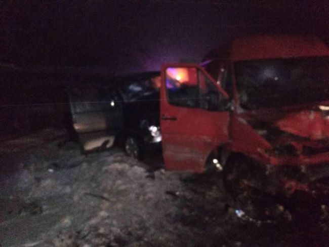 Imagini de la accidentul de lângă Ștefan Vodă soldat cu răniți