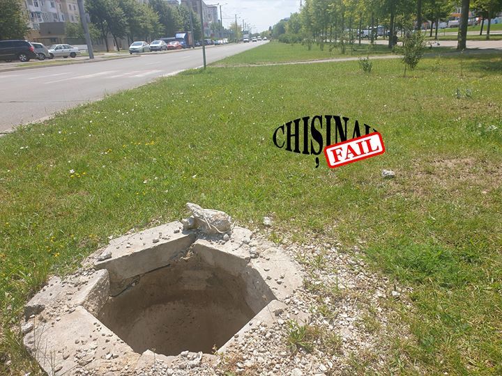 Жители столицы опасаются гулять в парках из-за открытых коллекторов