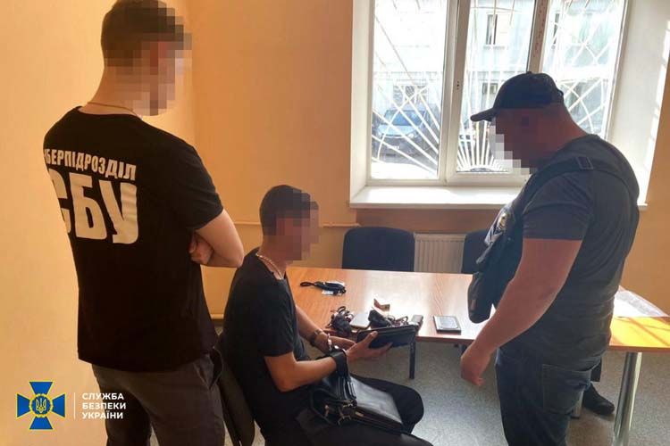 На Украине задержали молдавского афериста, обманувшего тяжелобольных