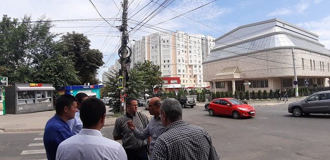 Социалисты намерены решить проблему незаконной парковки на улице Тестемицану