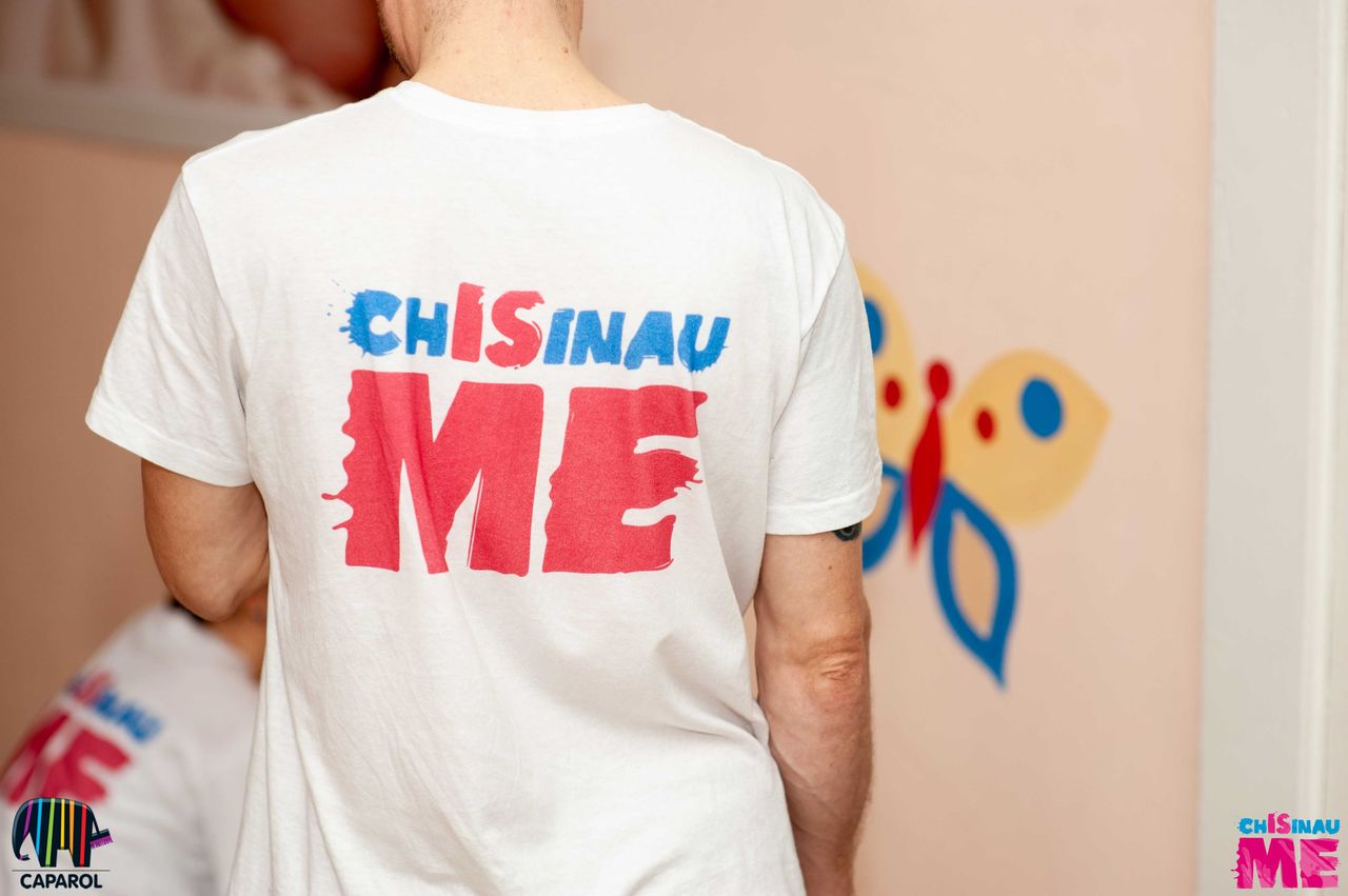 Активисты Chisinau Is ME и студенты UTM разукрасили стены Городской Клинической Больницы №1