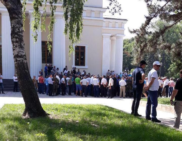 Вартанян: Граждане отказываются участвовать в акциях в поддержку ДПМ