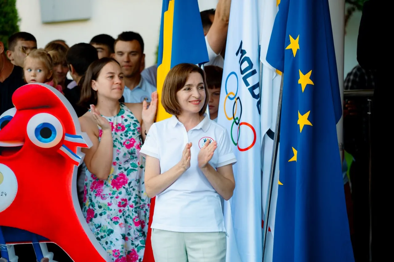 Olimpicii moldoveni au fost primiți solemn la Aeroportul Internațional Chișinău