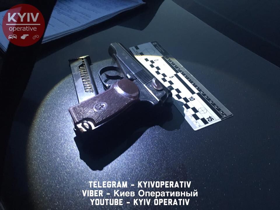 В Киеве пьяный полковник разведки открыл стрельбу у жилого дома