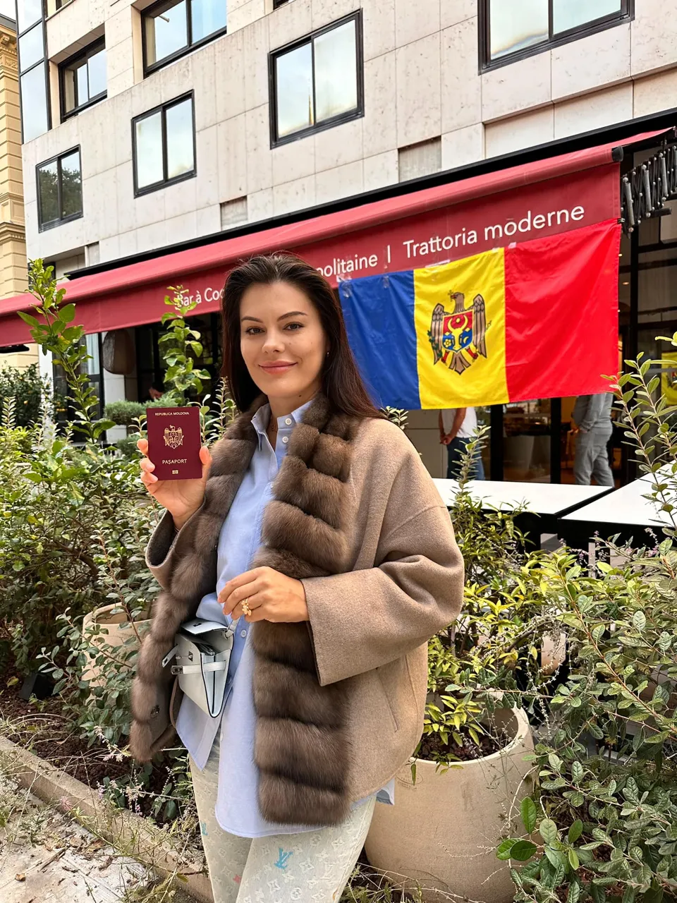 Экс-депутат сфотографировала и опубликовала заполненный бюллетень