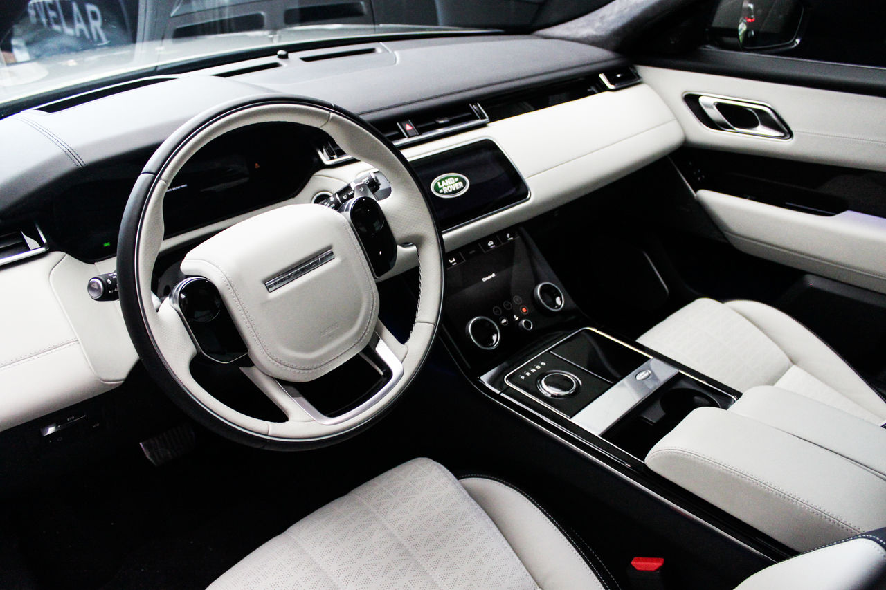 Noul Range Rover Velar: Vă așteaptă ®