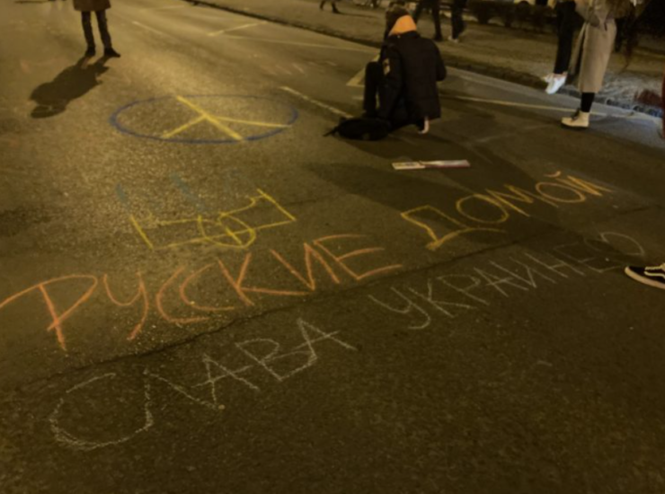 Гражданка Молдовы: В Будапеште люди напевали гимн Украины сквозь слезы