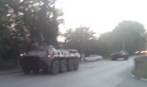 СМИ: В Крыму устанавливают блокпосты