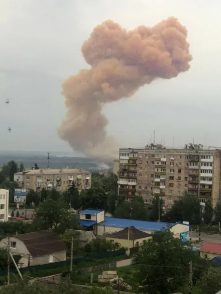 В Северодонецке ракета попала в цистерну с азотной кислотой