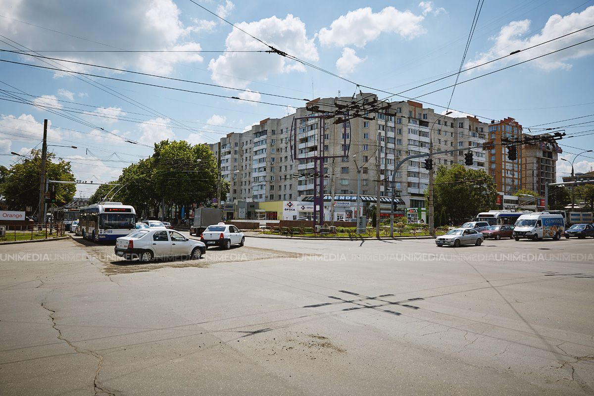 Начало ремонта бульвара Штефана чел Маре ознаменовалось пробками