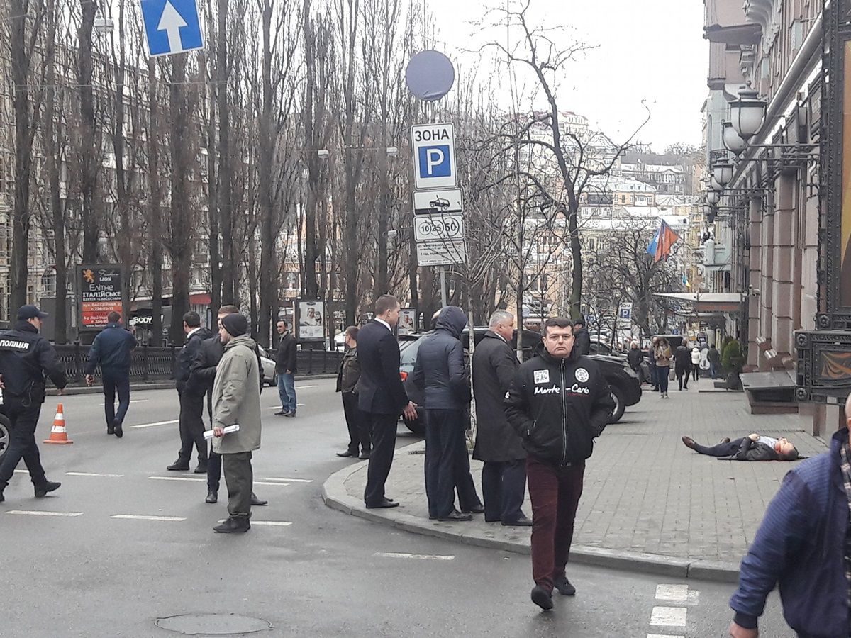 В центре Киева расстреляли двух человек