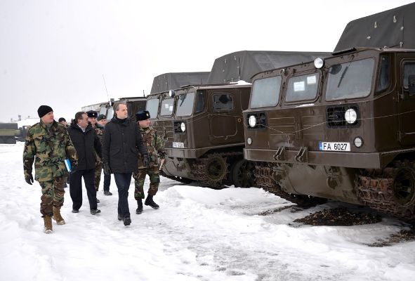 Batalionul 4 antiaerian al Regimentului de Rachete Antiaeriene, inspectat de ministrul Apărării