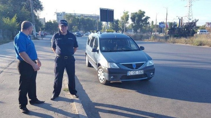В результате проверок на северном автовокзале некоторые такси остались без номеров