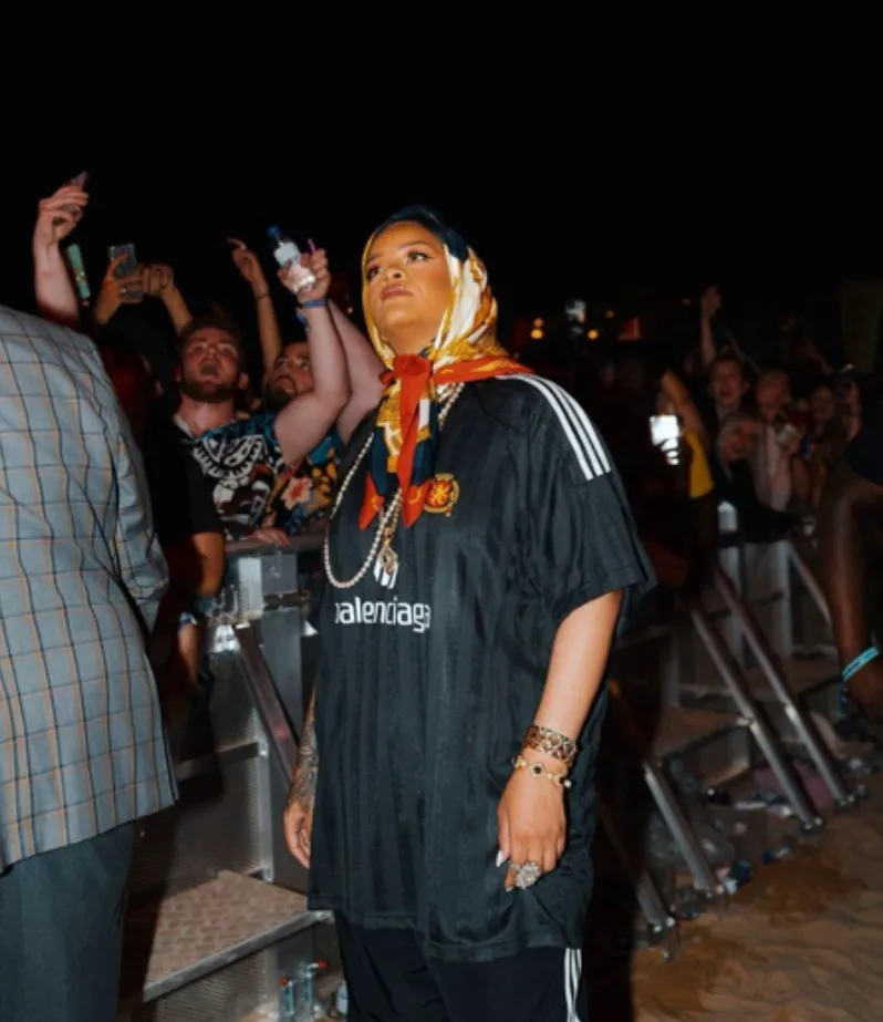 Рианна в образе "бабушки" посетила выступление A$AP Rocky в Португалии