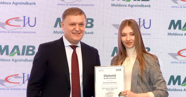 MAIB предоставил „Стипендии для твоего будущего” для 30 студентов ®