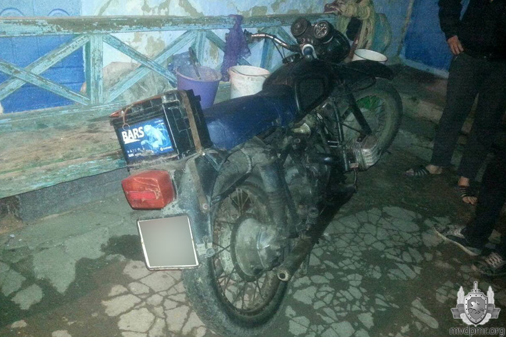 Житель Рыбницкого района попал в реанимацию, разбившись на мотоцикле