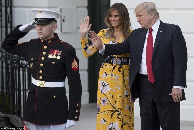 Melania Trump a făcut senzație la Casa Albă într-o rochie galbenă