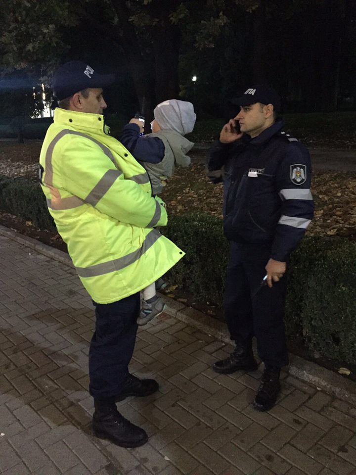 Двое маленьких детей потерялись во время празднования Храма Кишинева