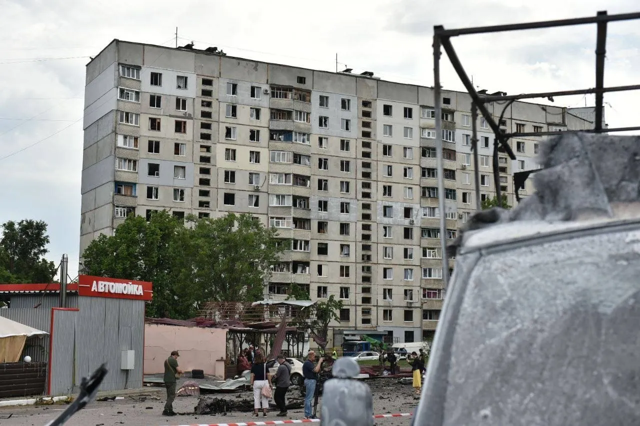 В результате ракетного удара по Харькову погибли 7 человек