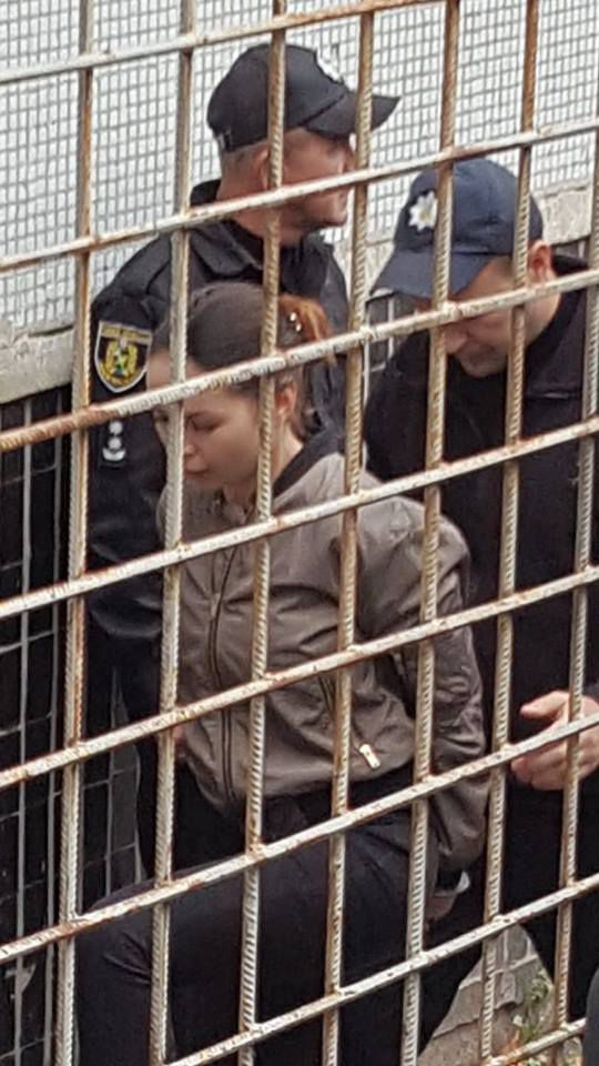 Виновницу ДТП в Харькове доставили в суд