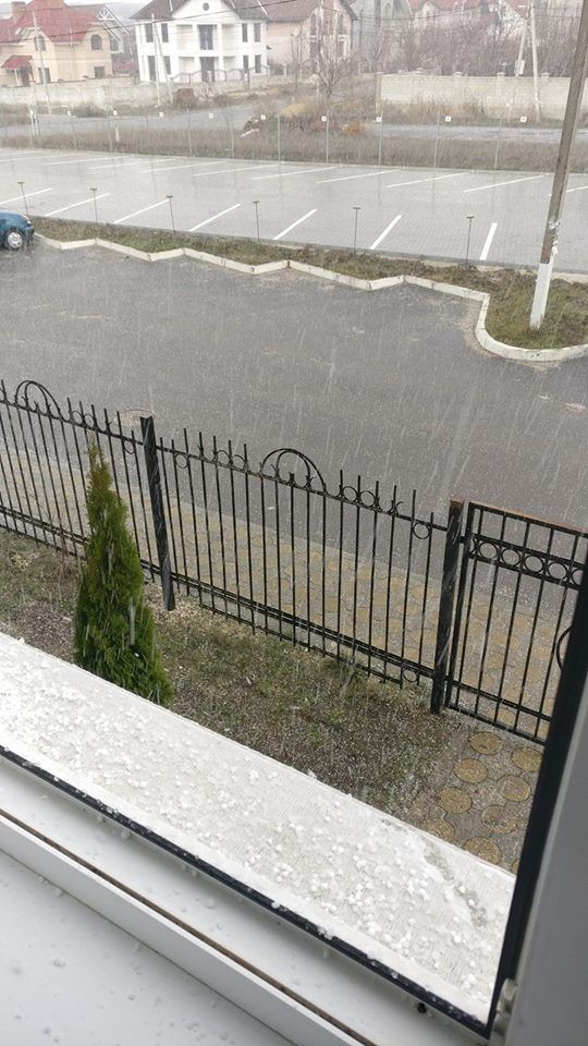 В Кишиневе прошел дождь с градом