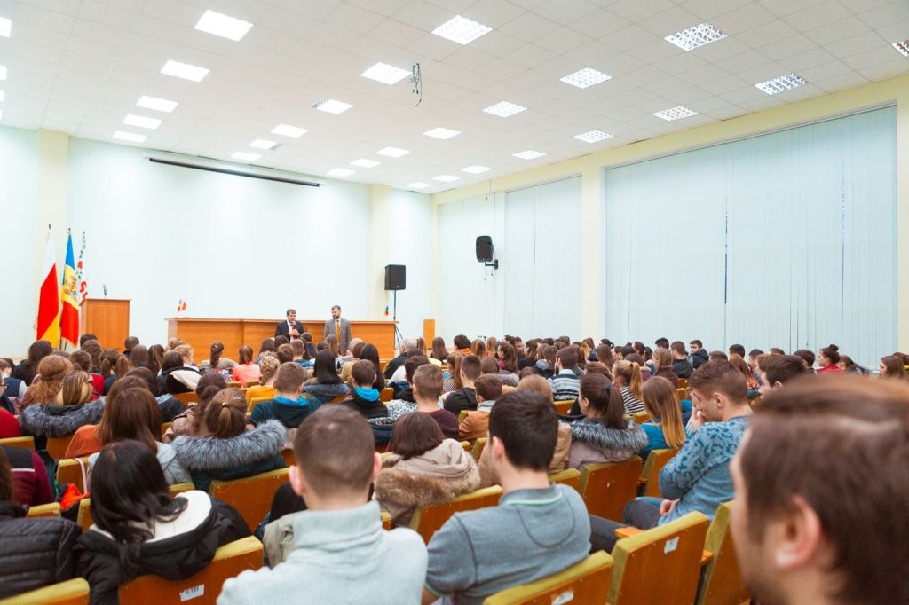 Студенты Оргеева смогут покупать продукты дешевле в социальных магазинах