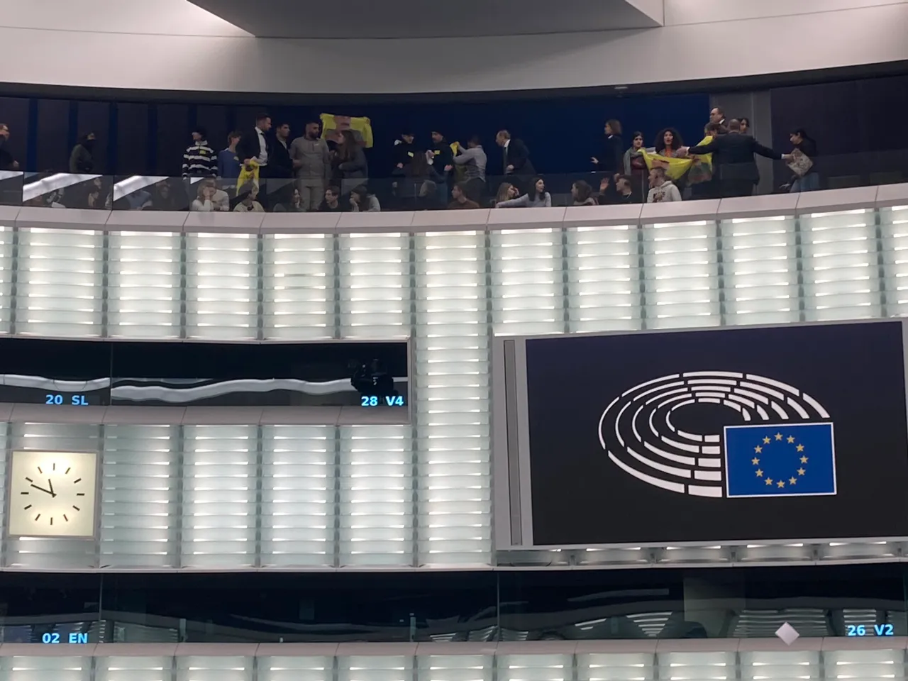 Группа курдов сорвала дебаты в Европарламенте