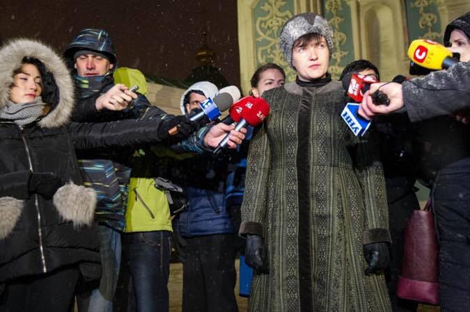 Савченко появилась в телеэфире с укладкой и макияжем