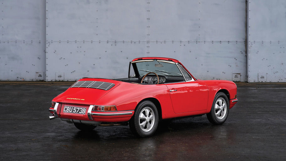 Primul Porsche 911 este de vânzare. Cât costă legenda vie