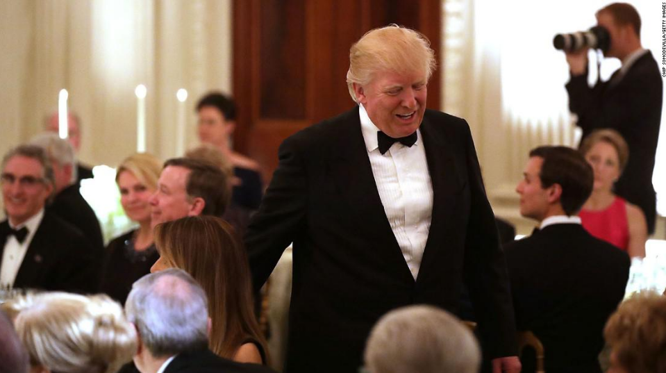 Меланья и Иванка Трамп посетили губернаторский бал в Вашингтоне