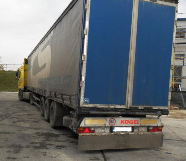 Un șofer de camion de la Rezina, stopat în România de către polițiștii de frontieră