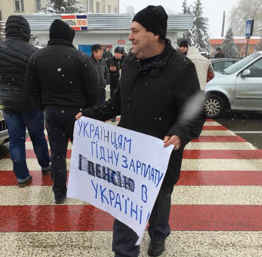 Украинцы из-за пошлин заблокировали движение на границе с Польшей