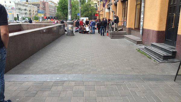 В центре Киева неизвестные выстрелили в голову мужчине