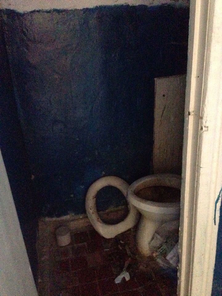 В Комрате студенты возмущены адскими условиями проживания в общежитиях