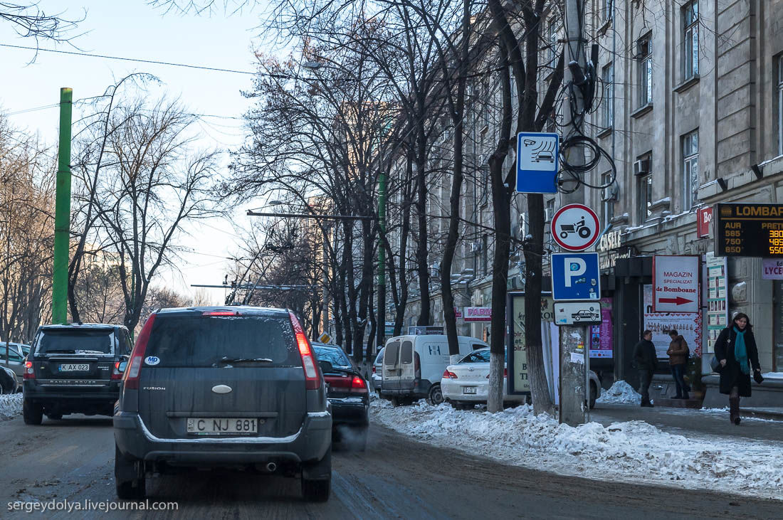 Кишинёв глазами москвича: город обменников, аптек и уезжающих