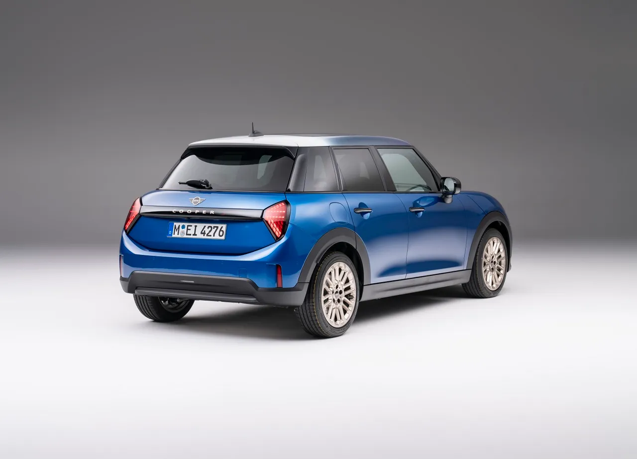 Новый Mini 2024 получил удлиненную семейную версию