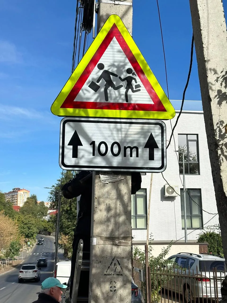 В Кишиневе продолжаются работы по обслуживанию дорожной инфраструктуры