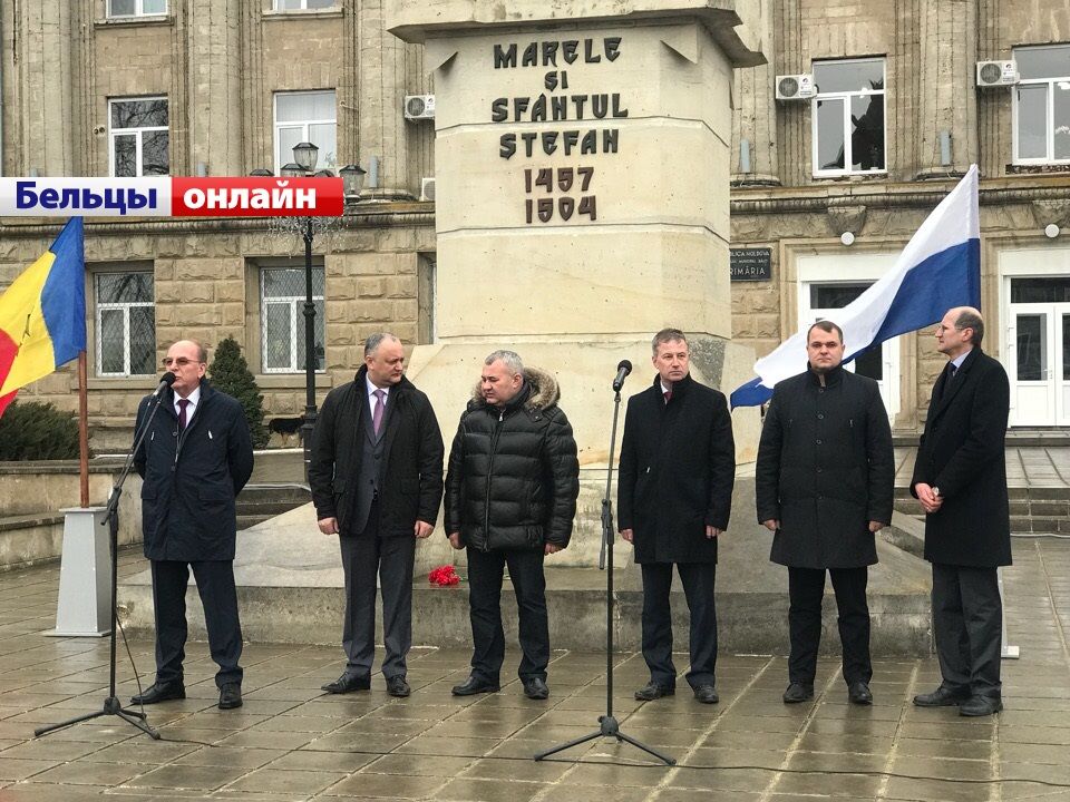 Президент Игорь Додон привёз в Бельцы новый КАМАЗ