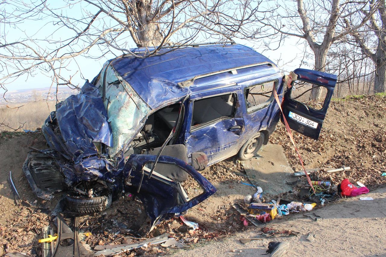Accident sângeros la Anenii Noi: 5 morți și 2 răniți. Detalii noi