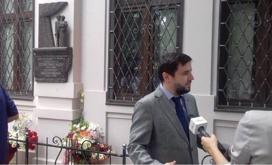 В Кишиневе установлена мемориальная доска прославленным актерам