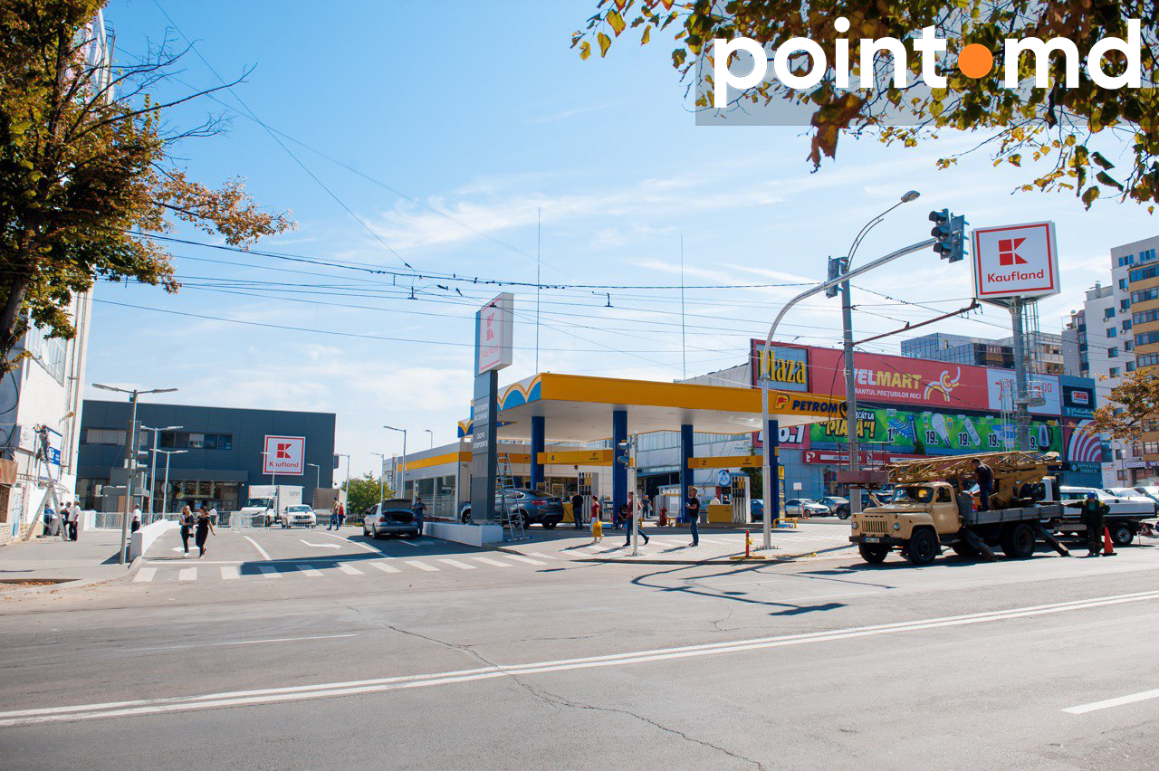 Водители опасаются, что новый светофор на Ботанике вызовет пробки