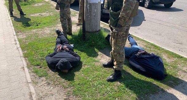 На Украине банду вымогателей возглавлял бывший разведчик Нацгвардии