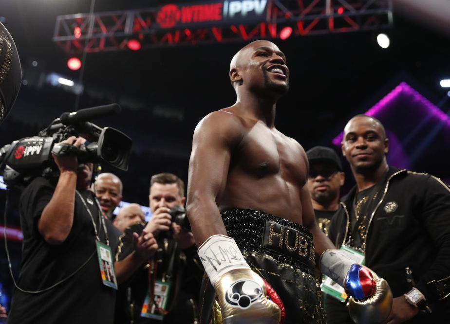Meciul secolului: Mayweather l-a spulberat pe McGregor. Mult circ, mulți bani, box mai puțin