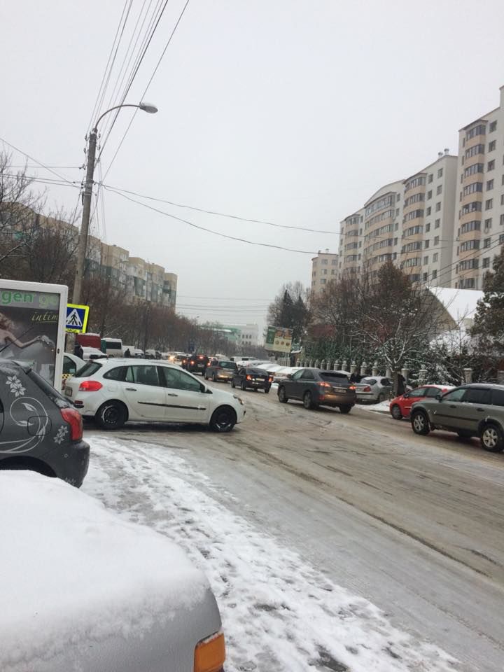Кишинев встал в километровых пробках, 19 Ноября 2018 года