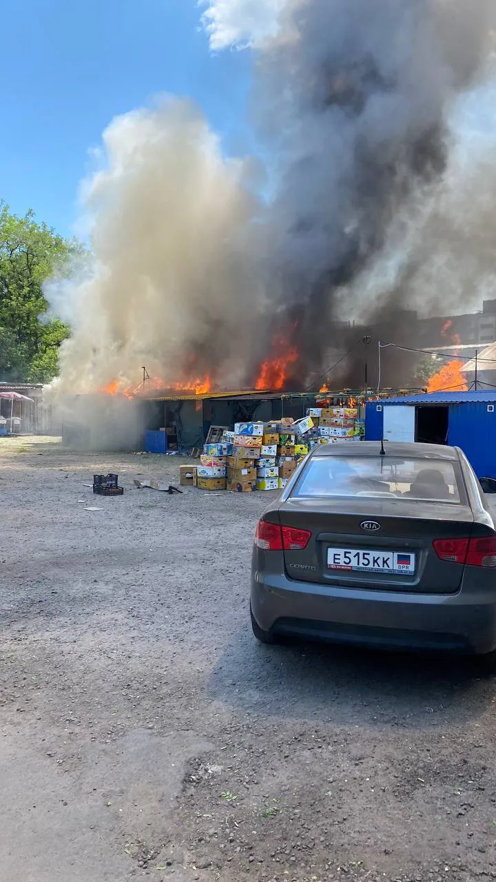 В "ДНР" сообщили о воздушном ударе по рынку в Донецке: есть погибшие